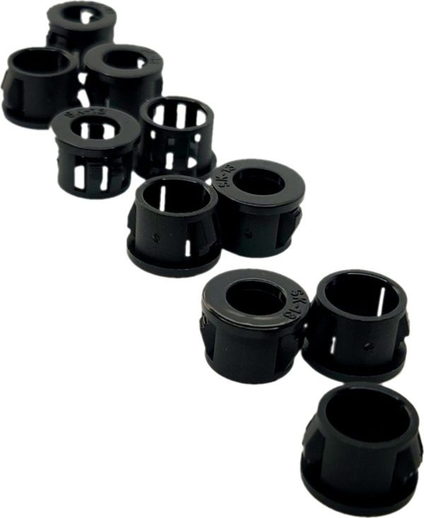 A set of Plastic Grommets 100 Pack for 8ga on a white background.
