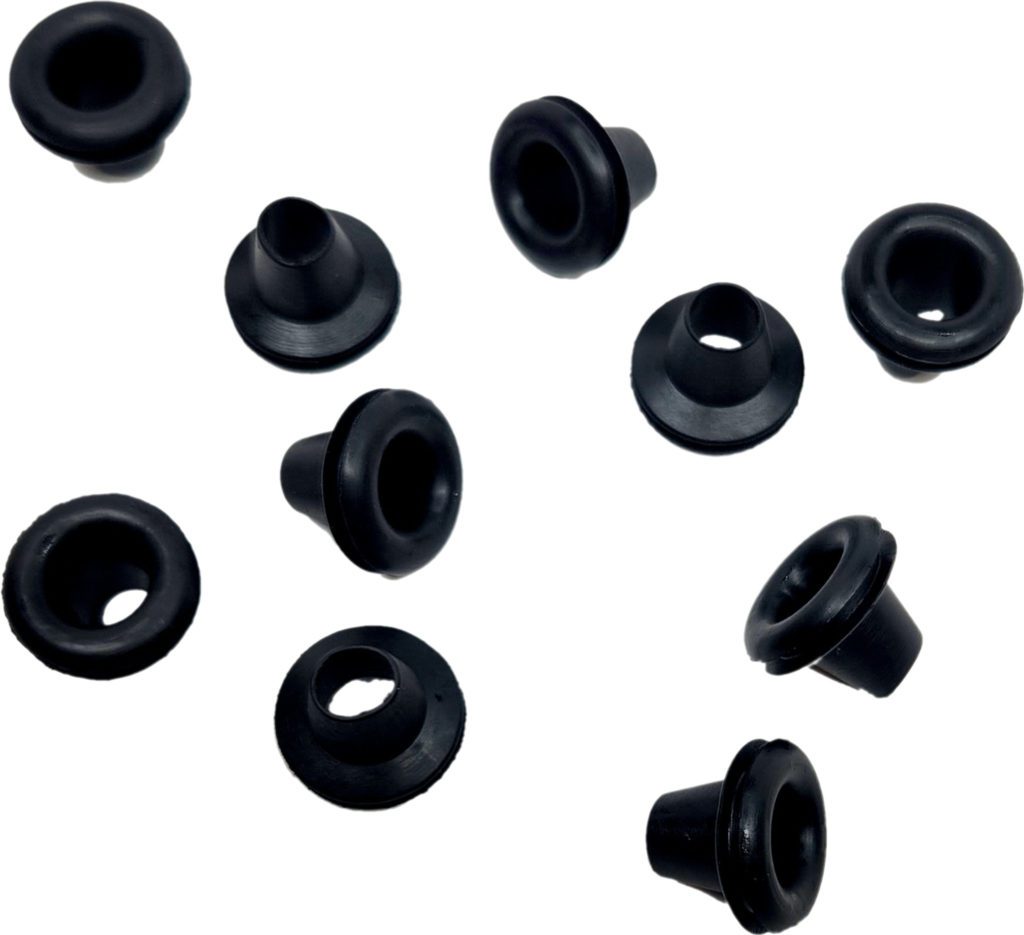 A group of Rubber Grommets 100 Pack for 4ga on a white background.