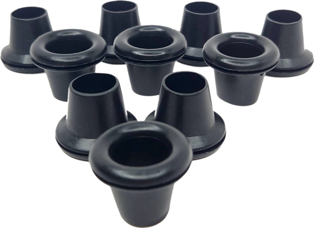 A 100 pack of Rubber Grommets for 1/0 on a white background.